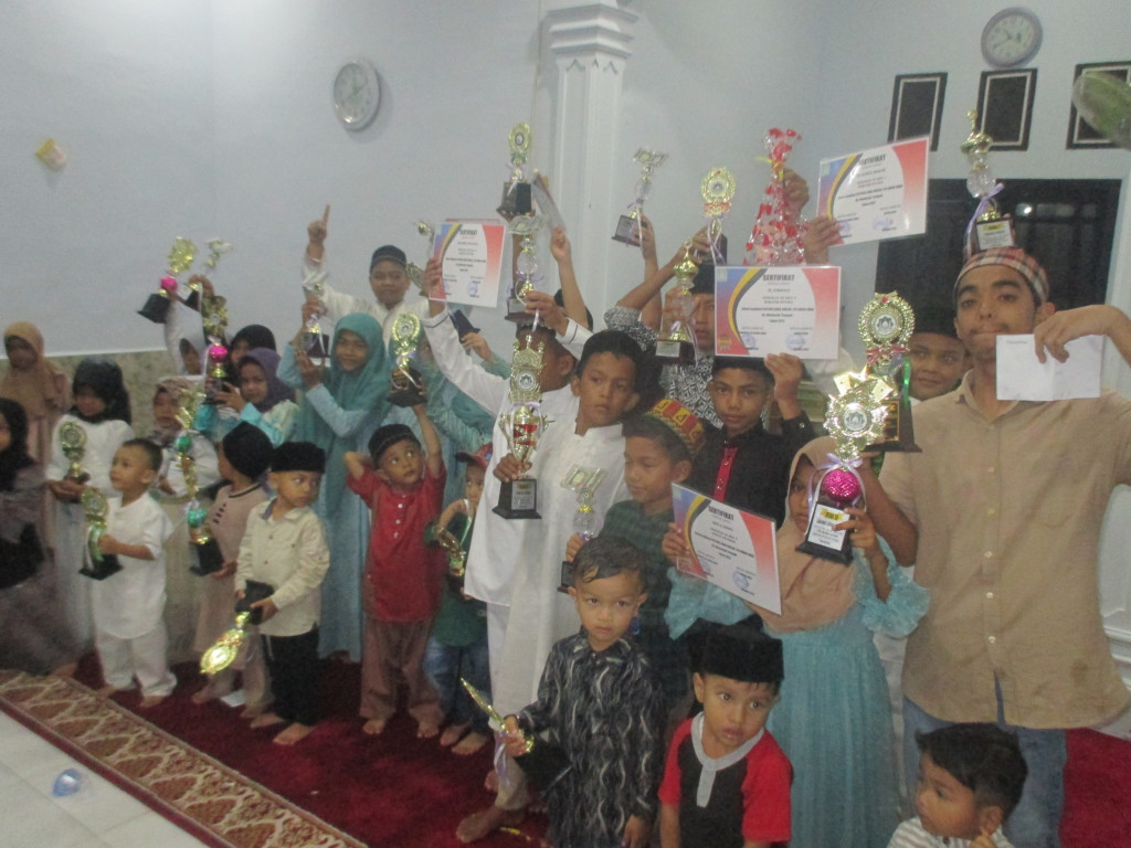 Festival anak sholeh merupakan salah satu program kerja yang di agendakan dalam setiap tahun .